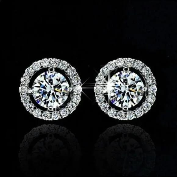 Jewelry - Luxury White Zircon Sterling Silver Stud Earrings, wow Earrings, cute Earrings.